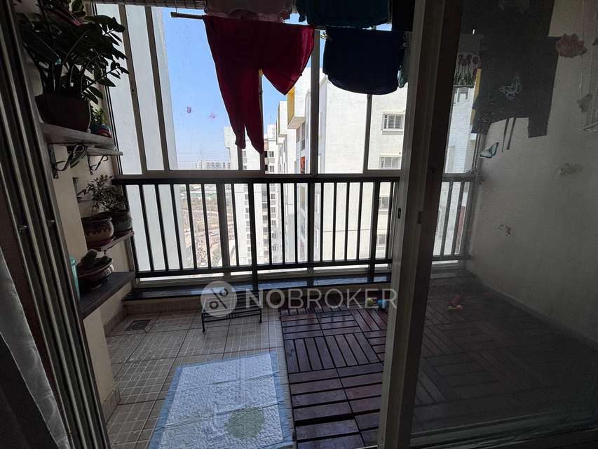 3 BHK Flat In Svamitva Emerald Square For Sale  In Bommasandra