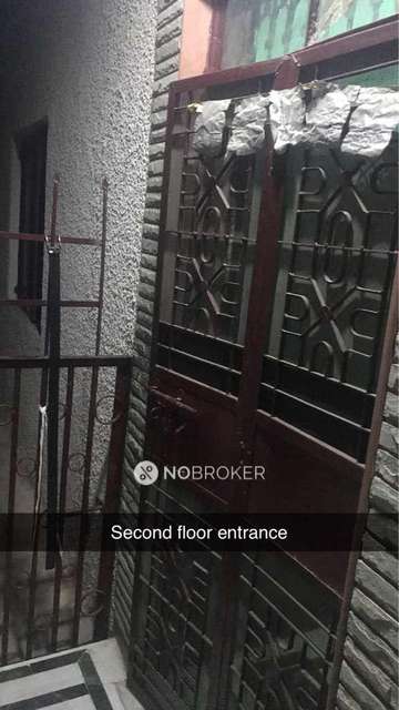 3 BHK Flat In J H 13 For Sale  In Paschim Vihar