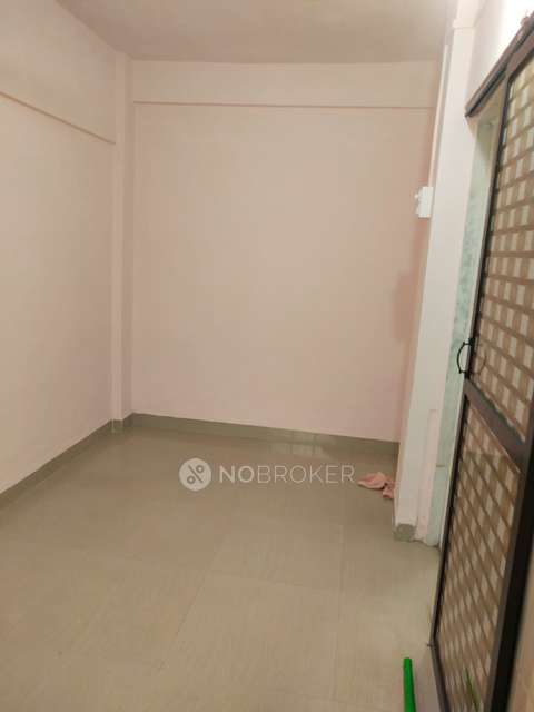 1 BHK Flat In St Employees Sheetal Chs For Sale  In Saptarshi Sankul Road