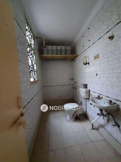 1 BHK Flat In Yogmaya Apartment For Sale  In Vasant Kunj