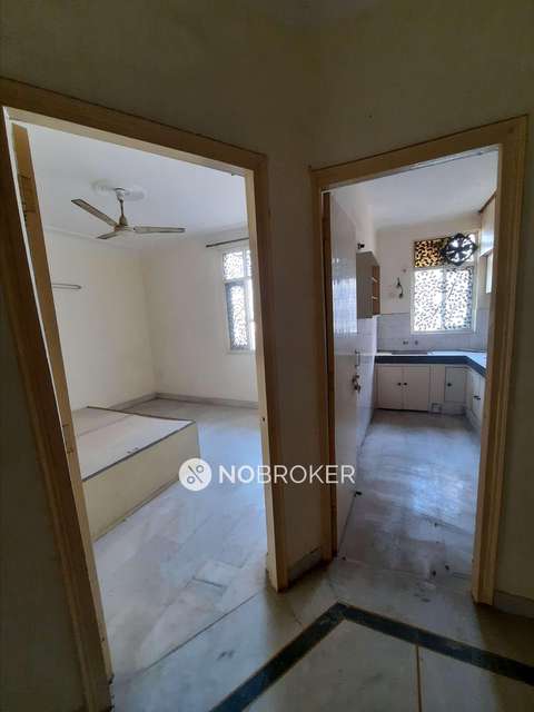 1 BHK Flat In Yogmaya Apartment For Sale  In Vasant Kunj