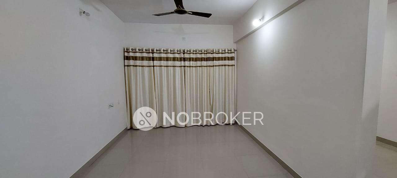 2 BHK Flat In Park Infinia For Sale  In Phursungi