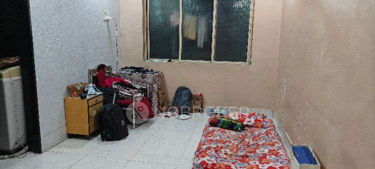 Single Room for Female In 1 BHK  In Sheetal Shopping Centre In Bhayandar East