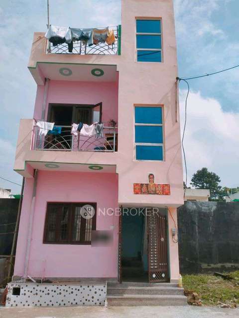 2 BHK Flat for Rent  In Sector 62