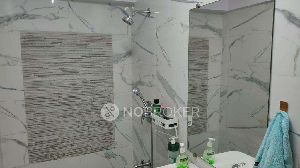 2 BHK Flat In Hubtown Hillcrest For Sale  In Andheri East