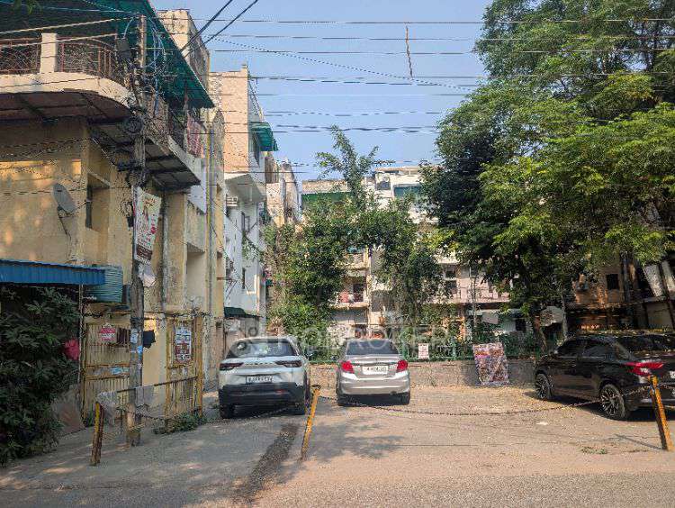 1 BHK Flat In Dda Gh 3 Rohini for Rent  In A-638, Pocket 6, Sector 18, Rohini, Delhi, 110089, India