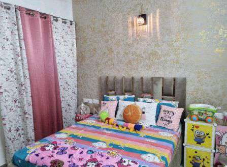 PG for Girls in Prateek Grand Carnesia