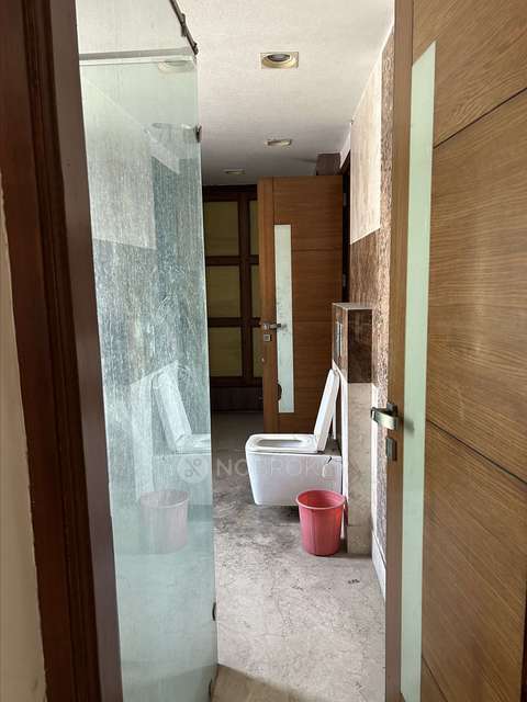 4 BHK Flat In Surya Niketan,  For Sale  In Anand Vihar