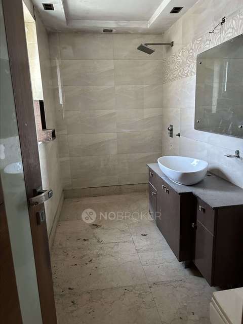 4 BHK Flat In Surya Niketan,  For Sale  In Anand Vihar