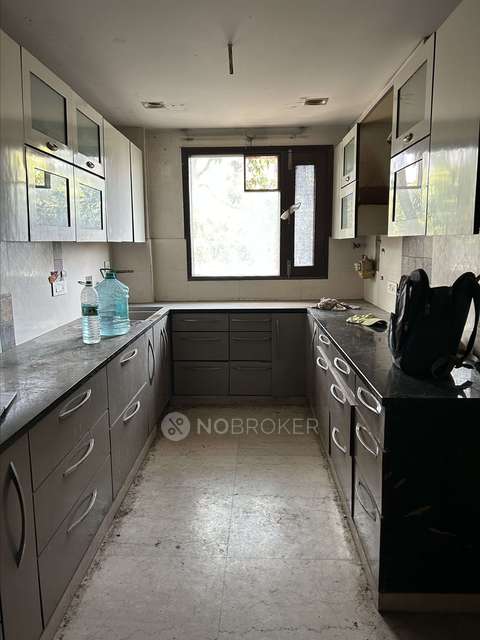 4 BHK Flat In Surya Niketan,  For Sale  In Anand Vihar