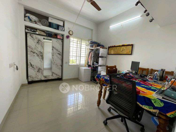 2 BHK Flat In Shri Jananis Vanila For Sale  In Padur