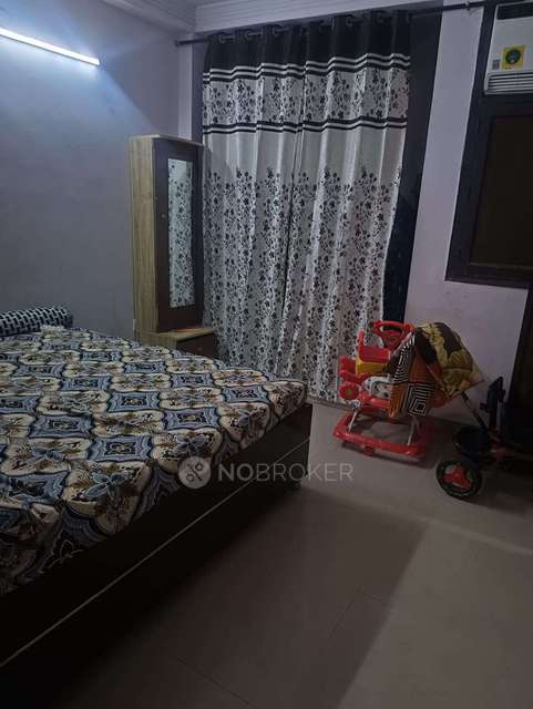 3 BHK Flat In Sb For Sale  In East Azad Nagar