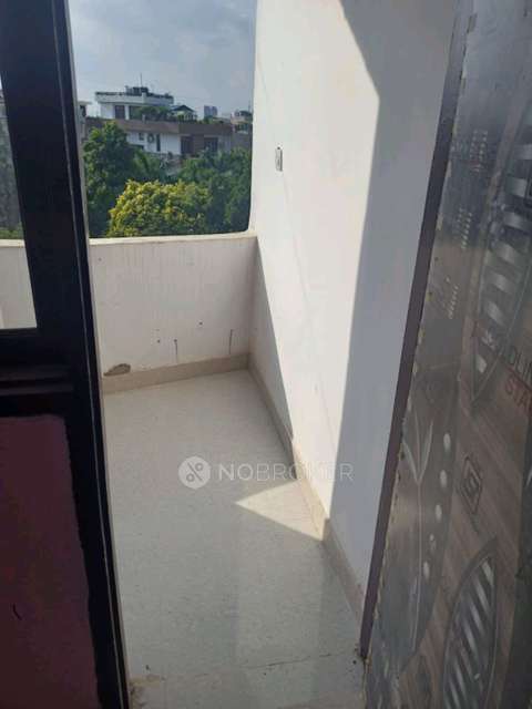 PG for Anyone in Sector 73 