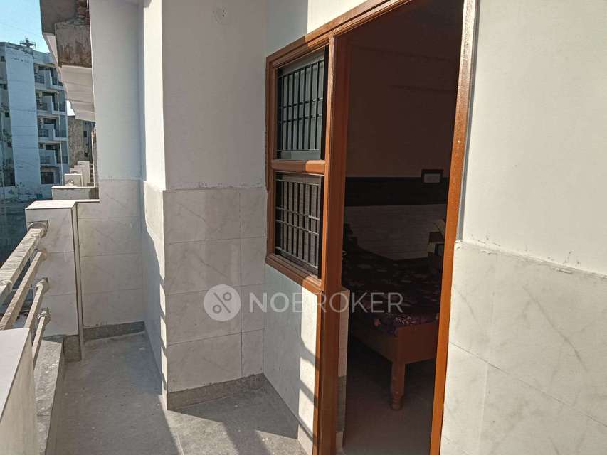 PG for Girls in Sector 59,