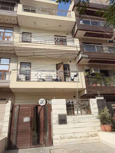 1 BHK House for Rent  In Sector 52