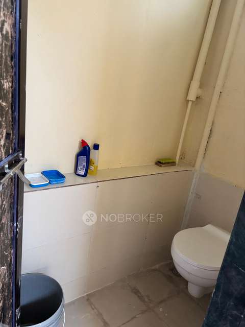 PG for Girls in Lig Colony Road