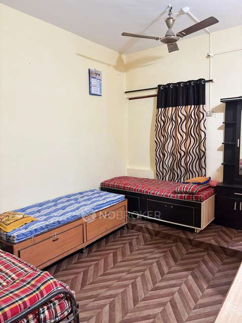 PG for Girls in Lig Colony Road