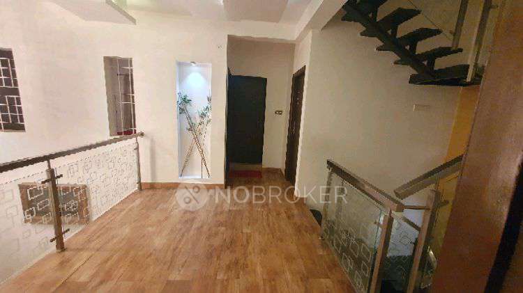 4+ BHK Flat For Sale  In Hbr Layout