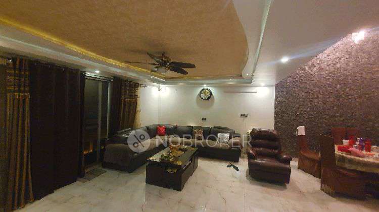 4+ BHK Flat For Sale  In Hbr Layout