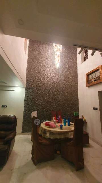 4+ BHK Flat For Sale  In Hbr Layout