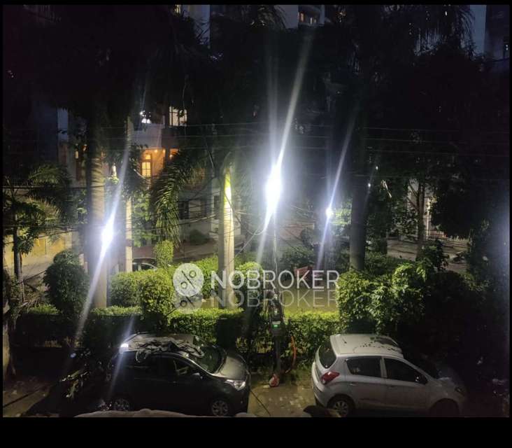 1 BHK Flat In Standalone Building  for Rent  In Sector 30