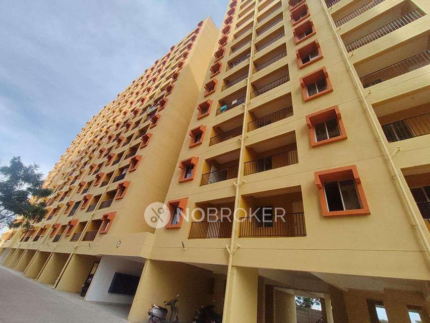 1 BHK Flat In Madhuvan Apartments For Sale  In Hadapsar, 