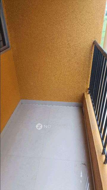 1 BHK Flat In Madhuvan Apartments For Sale  In Hadapsar, 