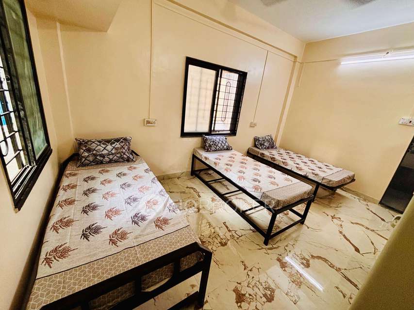 PG for Girls in Karvenagar 