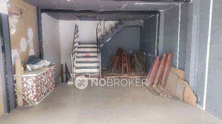 Industrial Building in Krishna Nagar, Delhi for sale 