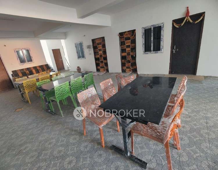 PG for Girls in Gowlidoddy