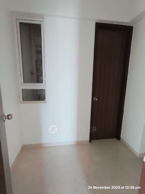 3 BHK Flat In Embassy One For Sale  In Thane