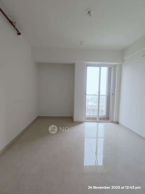 3 BHK Flat In Embassy One For Sale  In Thane