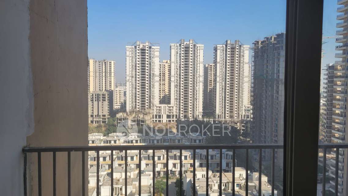 2 BHK Flat In Panchsheel Green 2 N for Rent  In Sector 16b 