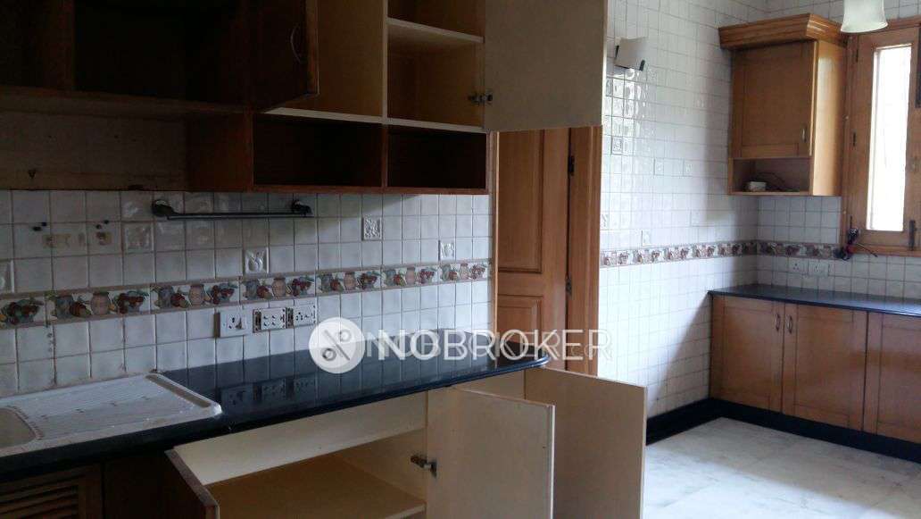 4+ BHK House For Sale  In Sushant Lok Phase I