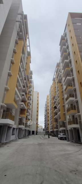 3 BHK Flat In Vasavi Nandanam  For Sale  In Kompally
