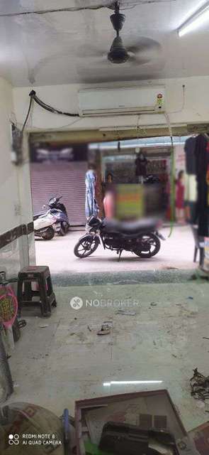 Shop in West Vinod Nagar, Noida for Rent 