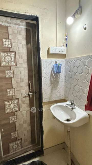 Single Room for Male In 1 BHK  In Kothrud