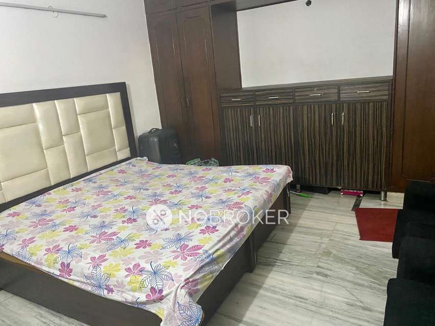 2 BHK Flat In Kalkaji For Sale  In Kalkaji