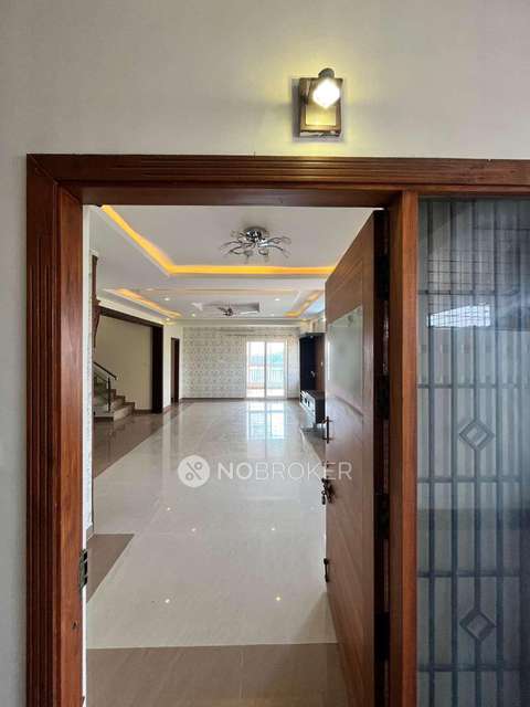 3 BHK Flat In Sreekhandam Apartment For Sale  In Hsr Layout