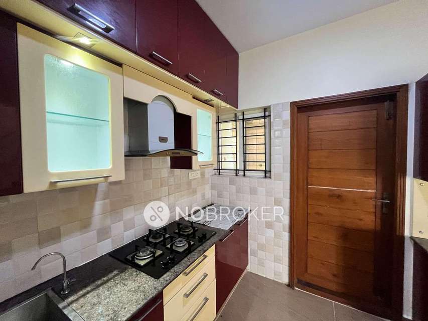 3 BHK Flat In Sreekhandam Apartment For Sale  In Hsr Layout