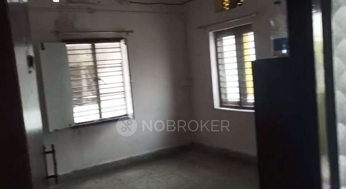 2 BHK Flat In Secunderabad for Rent  In East Maredpally Road