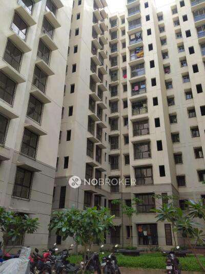 1 BHK Flat In Lodha Crown For Sale  In Usarghar Gaon