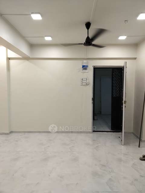 1 RK Flat In 1 Rk 225 Sqft for Rent  In A1, Moghul Lane, Near Reliance Smart Bazaar, Mahim United Industrial Estate, Mahim, Mumbai, Maharashtra 400016, India