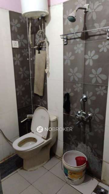 2 BHK Flat In Standalone Building  For Sale  In Indirapuram