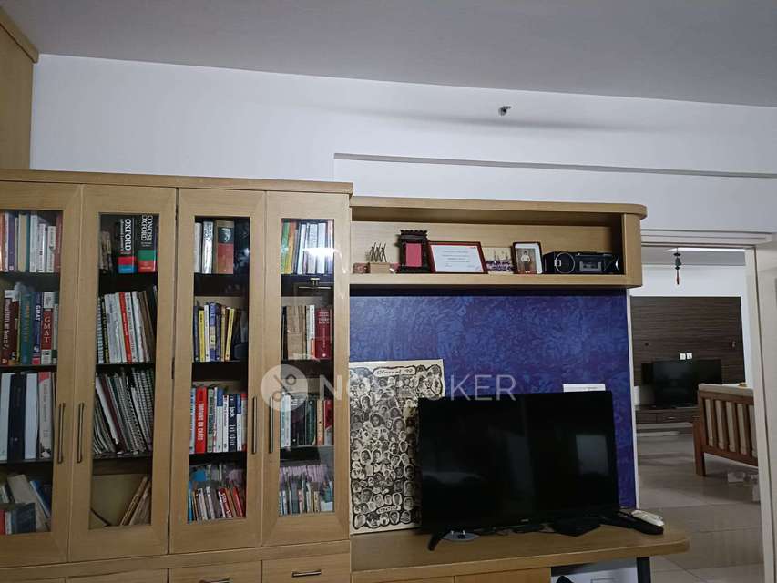 2 BHK Flat In Aparna Sarovar for Rent  In Serilingampally