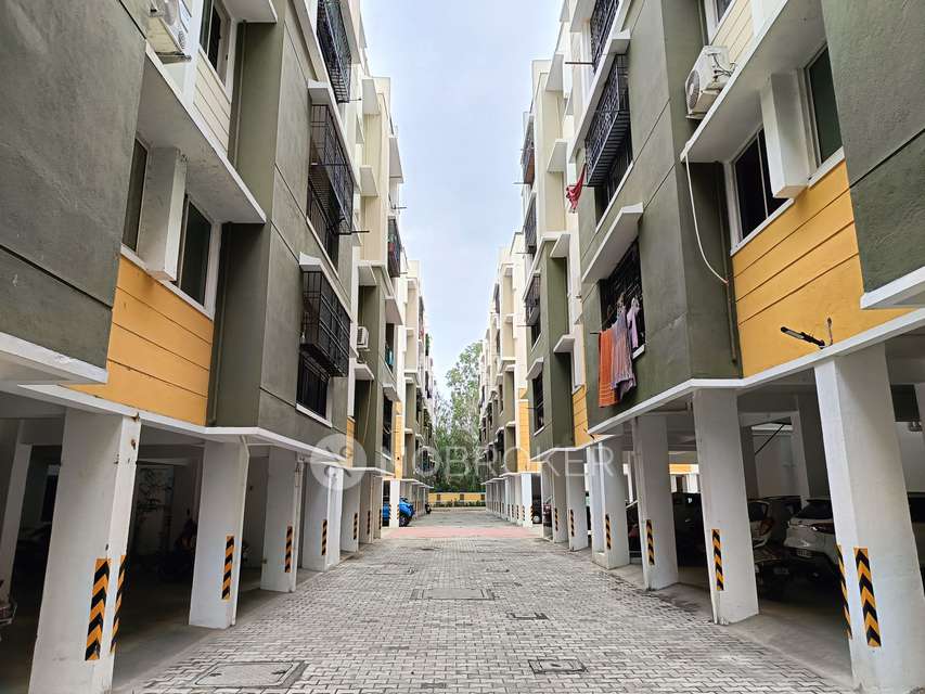 3 BHK Flat In Kg Earth Homes For Sale  In Thalambur