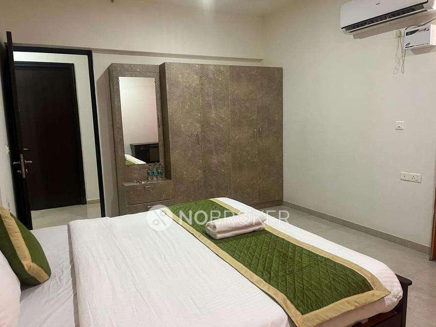 3 BHK Flat In Hiranandani Parks Apartments for Rent  In Oragadam 