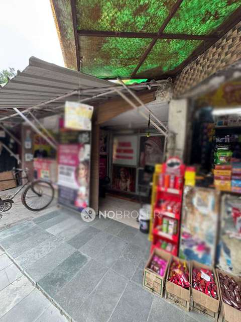 Shop in Sector 26, Noida for sale