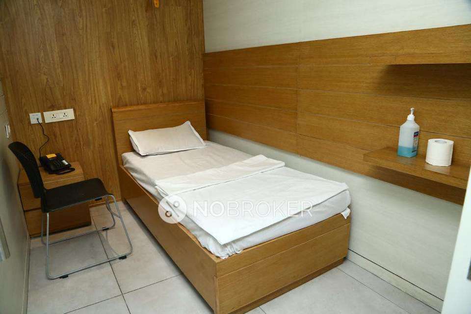 Office Space in Siri Fort, Delhi for Rent