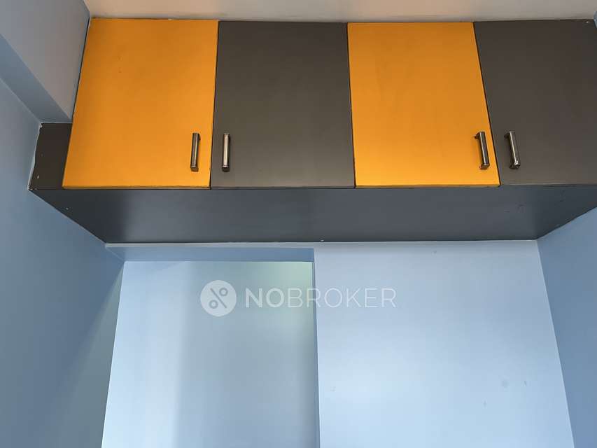 1 BHK Flat In North Town For Sale  In Jamalia